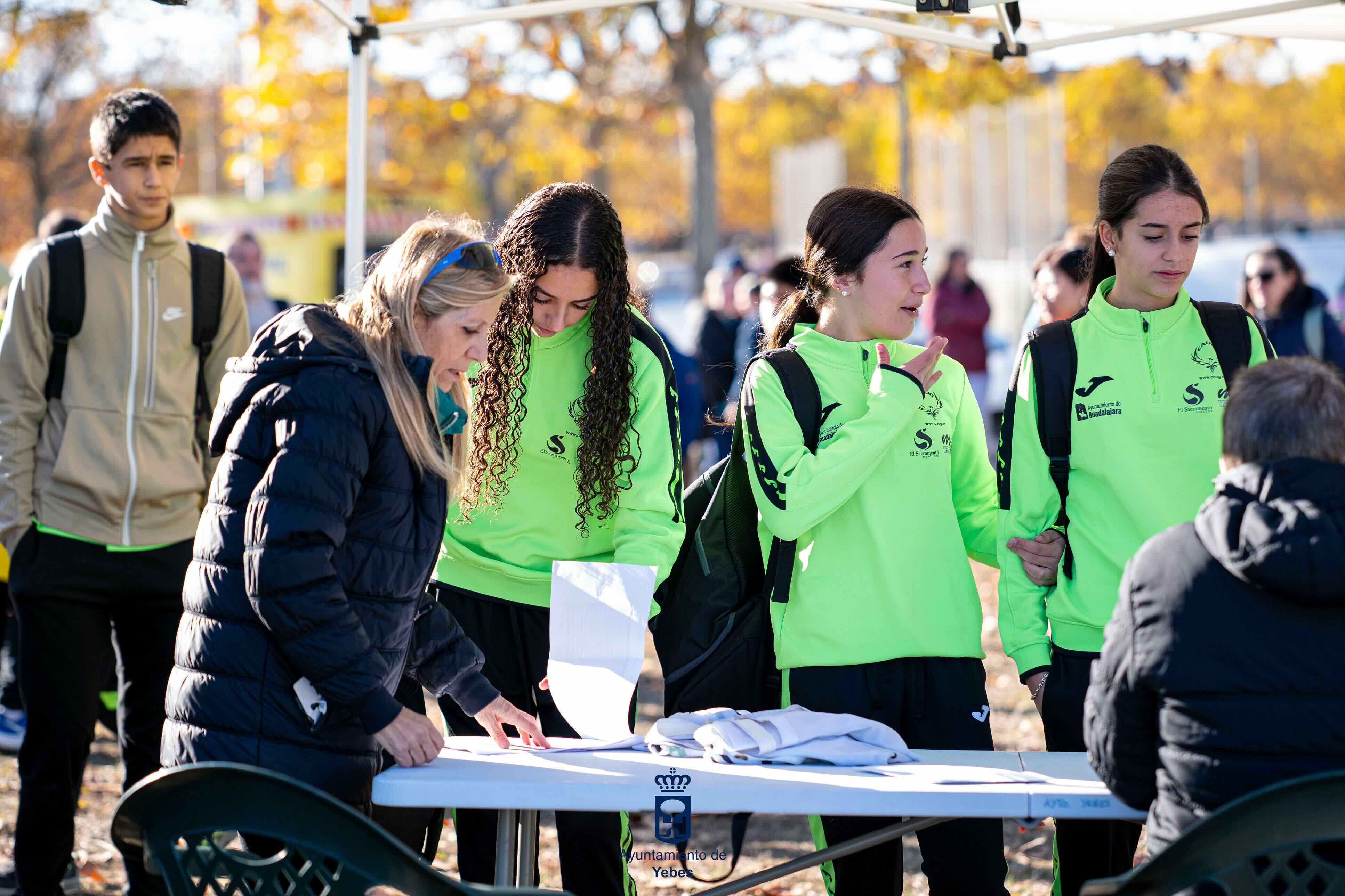 p1076612 1733814 XL 2